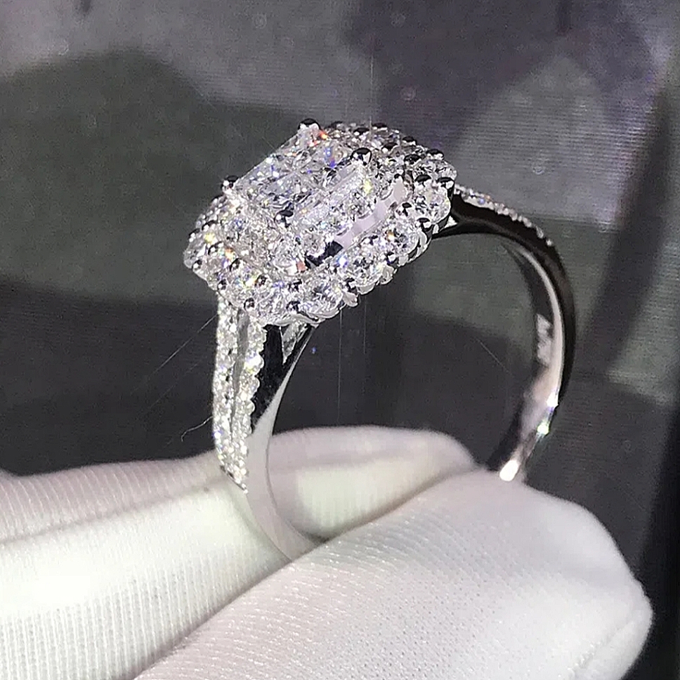 Zircon Decor Ring